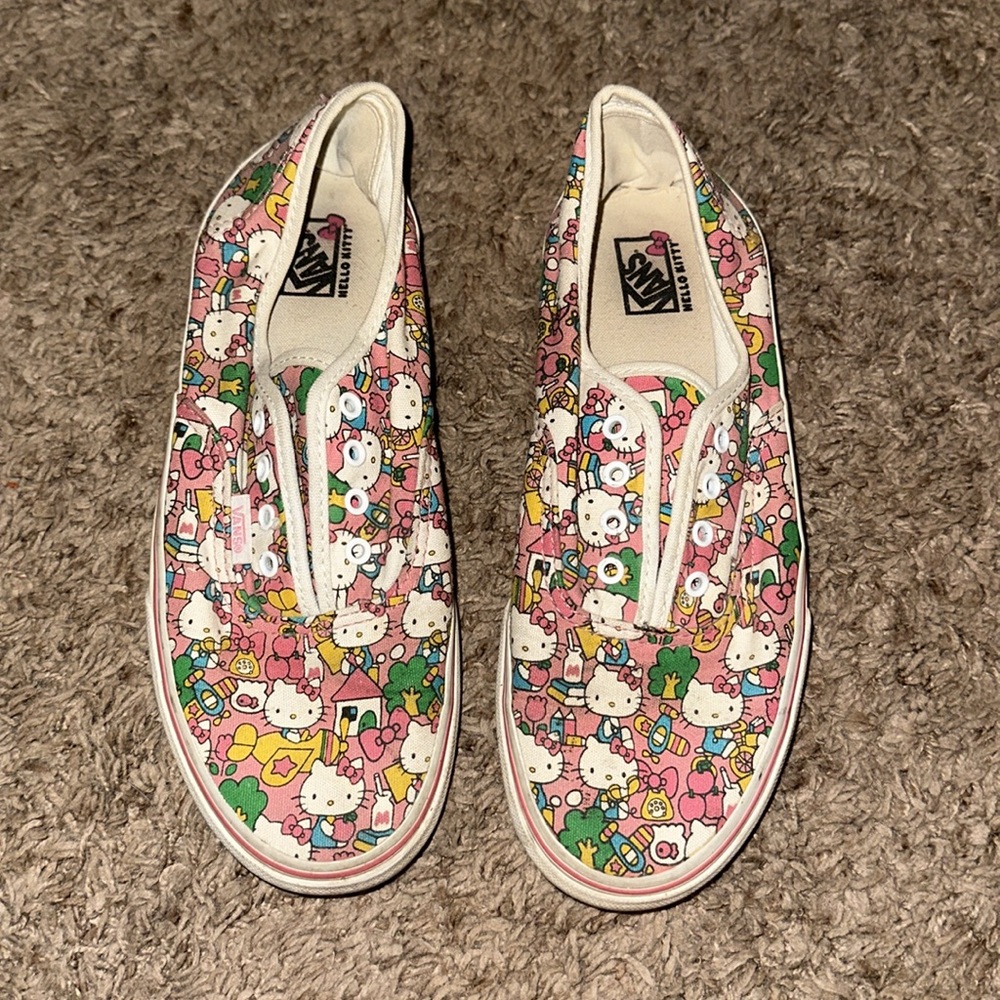 Hello kitty vans - Picture 2 of 10